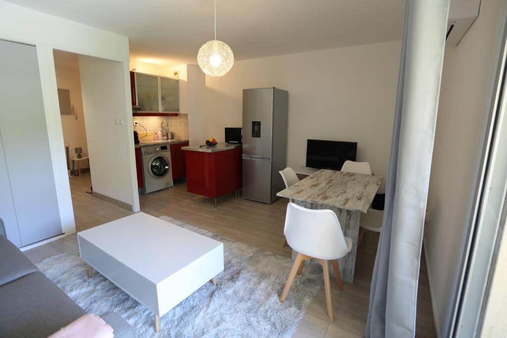 Petit Paradis Classe 3 Etoiles A 200M De La Plage! Terrasse-Wifi-Parking-Clim Saint-Mandrier-sur-Mer Esterno foto