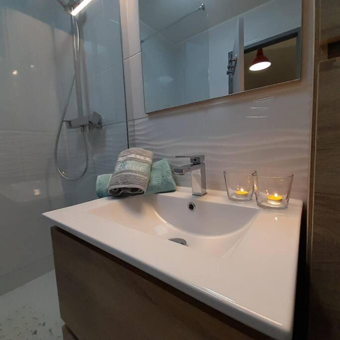 Petit Paradis Classe 3 Etoiles A 200M De La Plage! Terrasse-Wifi-Parking-Clim Saint-Mandrier-sur-Mer Esterno foto